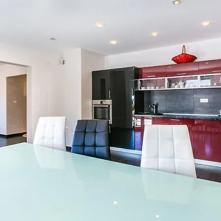 Mio Apartment